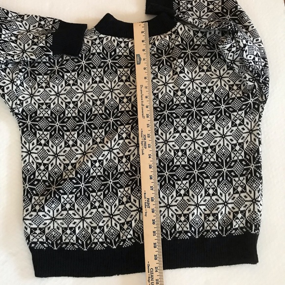 True Vintage Black and White Mock Turtleneck Sweater - Picture 5 of 7